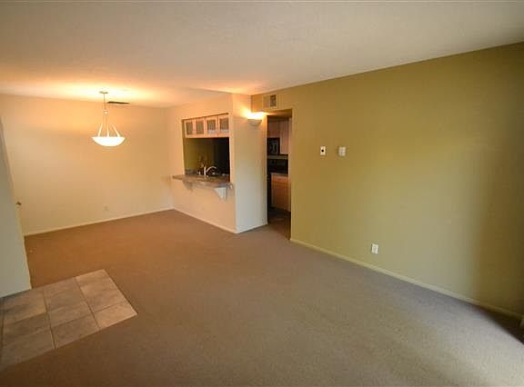 2nd image of 941 Calle Mejia APT 1614
