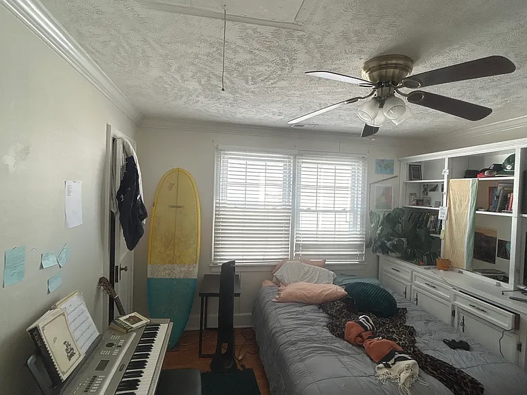 26 Greensboro St W #A — Photo 4