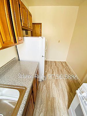 4th image of 606 81st St #3R
