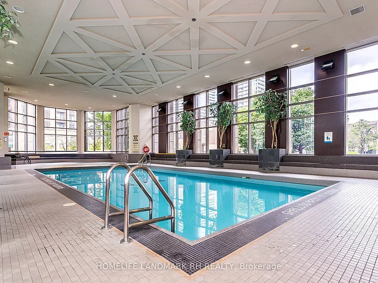 388 Prince Of Wales Dr #3007 — Photo 11