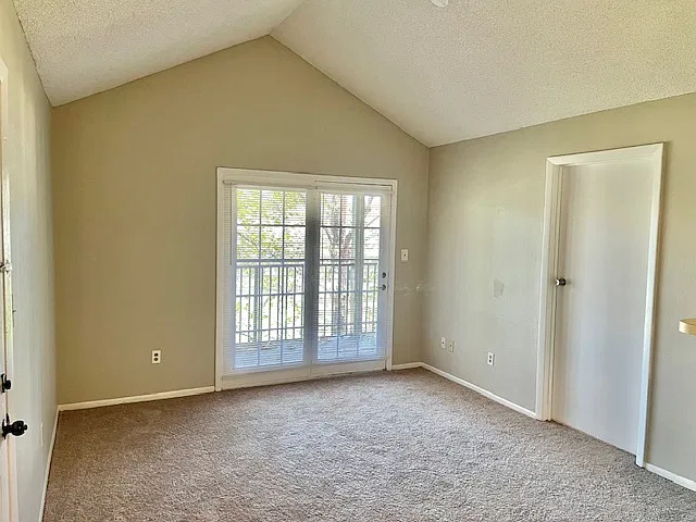 1 bed, 552 sqft, $1,245 — Photo 2