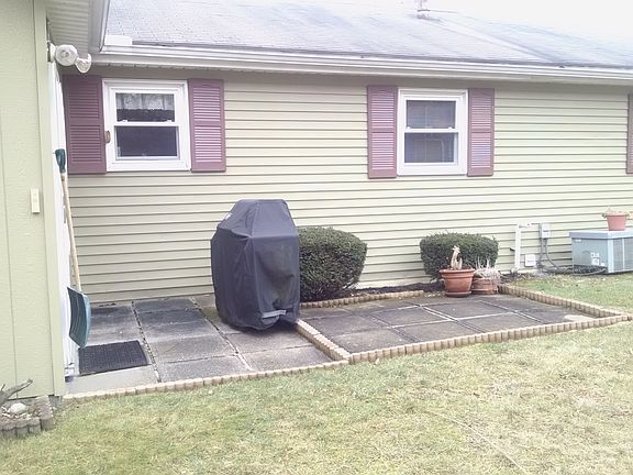 4th image of 200 Blueberry Dr