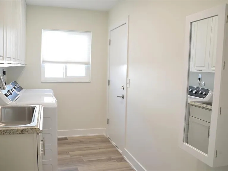 726 Birdsong Ln — Photo 29