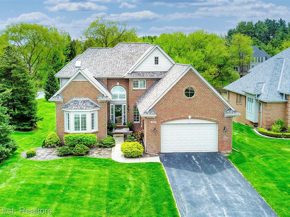 1st image of 7490 Pine Vista Dr