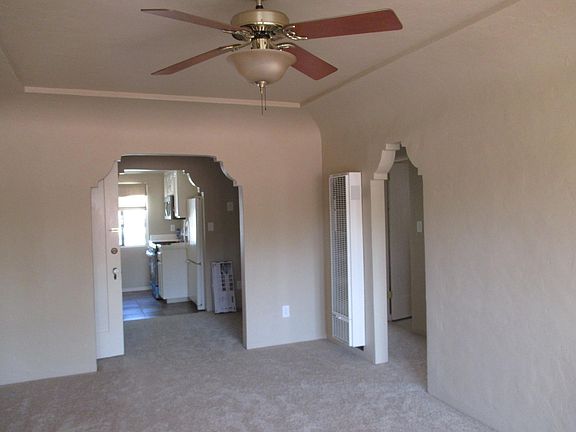 4th image of 958 B Ave #958