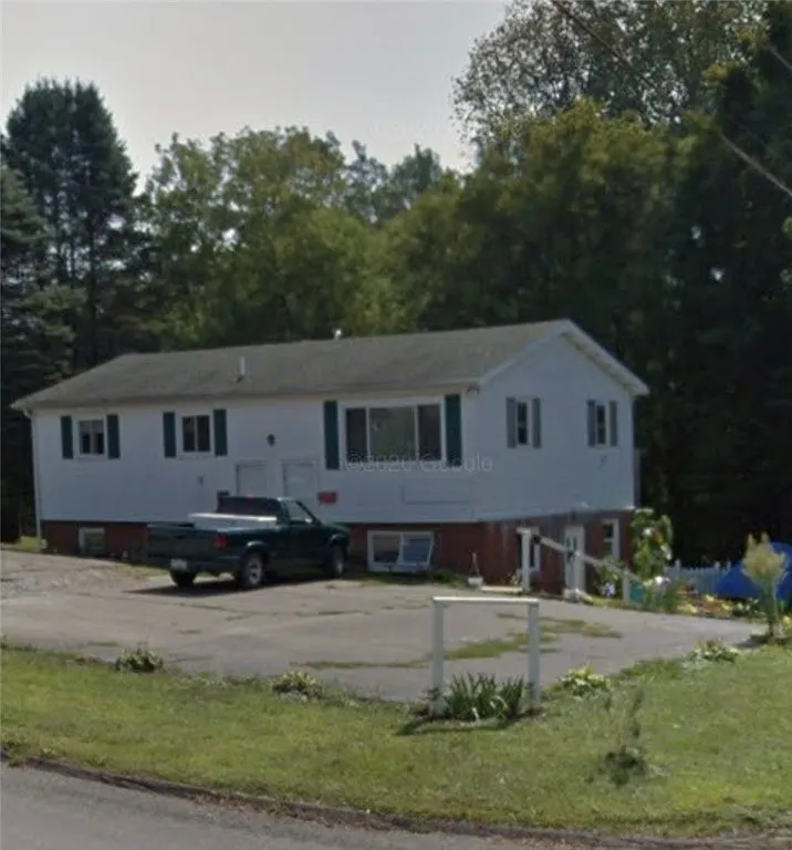 260 York St photo 1