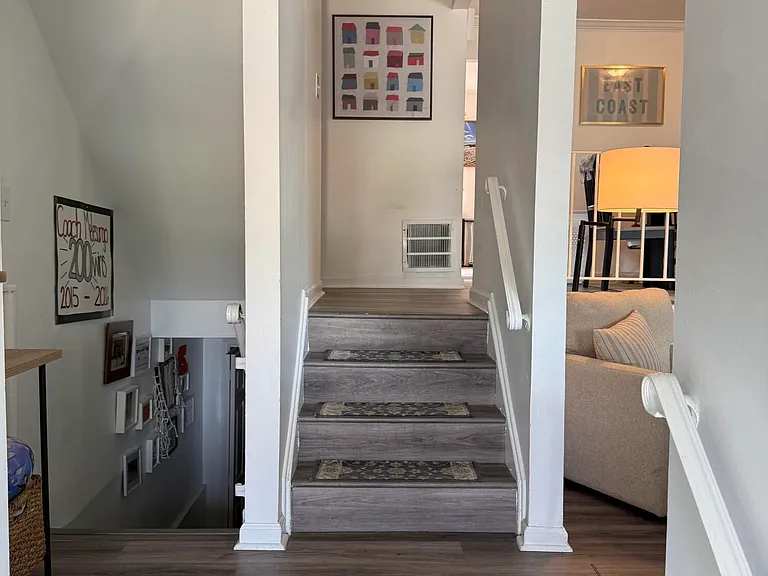 211 Clubhouse Dr — Photo 5