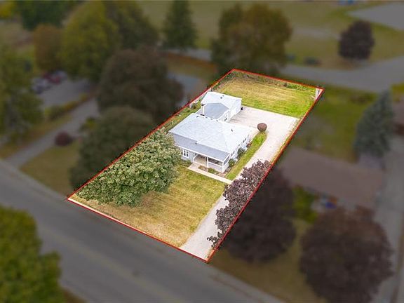 3rd image of 111 Silver St