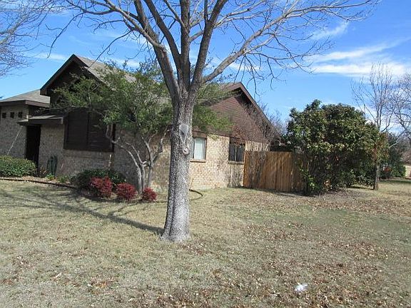 2nd image of 3840 Province Dr