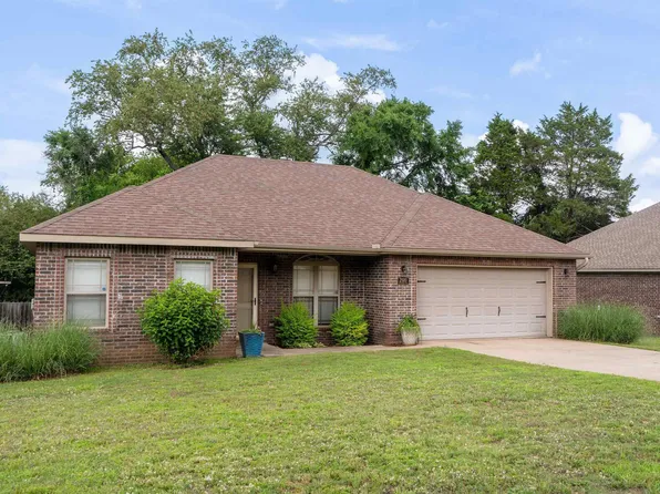 2610 Ridgewood Rd, Searcy, AR 72143