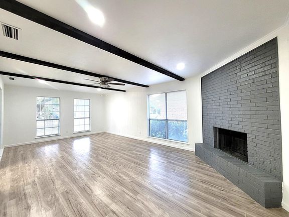 4th image of 419 Blanco St