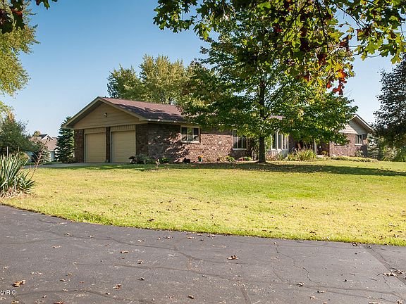 2nd image of 5765 E De Ave