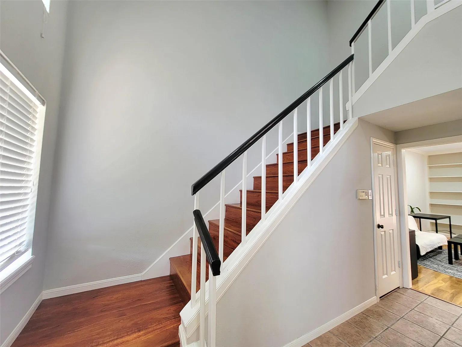 2 bed, 1.5 bath, 1556 sqft, $1,850 — Photo 2