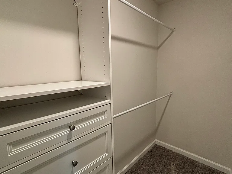 3735 Davis Cir — Photo 16