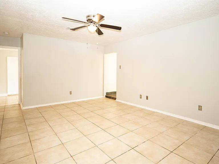 10902 Mosscrest Dr — Photo 10