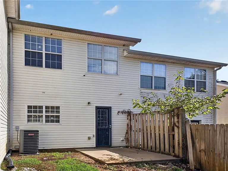 1471 Riverrock Trl — Photo 21