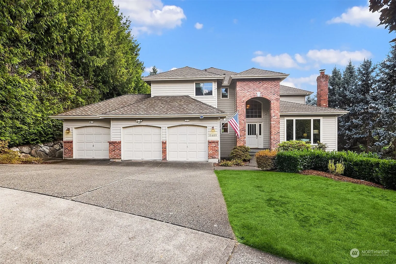 15409 SE 66 Place photo 1