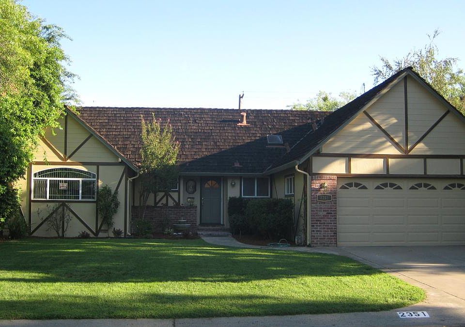 1st image of 2351 Catalina Dr