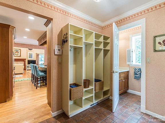 5th image of 3648 Deerfield Pl