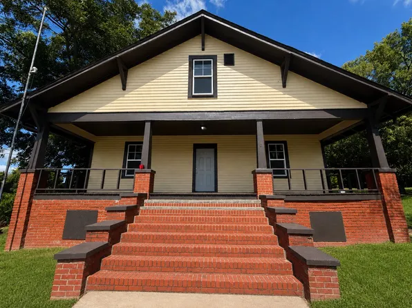 101 Highland Ave, Bulls Gap, TN 37711