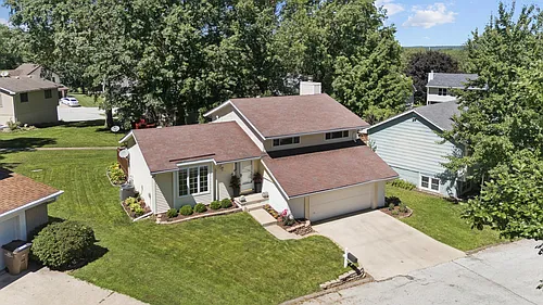 725 Heatherwood Dr Photo 1