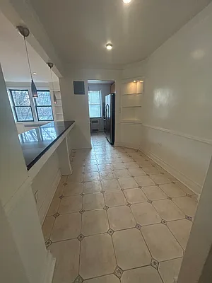 Rented by Alex Tembelis, LREB | media 5