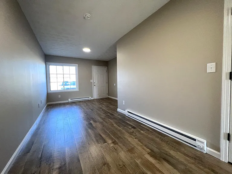 101 Thorn St #3 — Photo 7