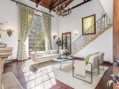 8249 Lookout Mountain Ave, Los Angeles, CA, 90046