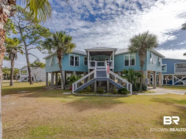 712 Pine Ln, Gulf Shores, AL 36542
