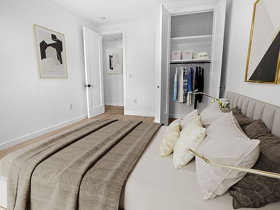 4th image of 740 W End Ave APT 102