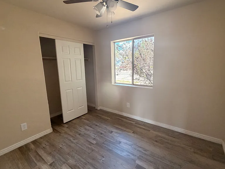 1078 W Rogers Ave — Photo 10