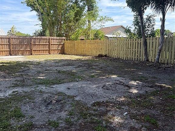 4th image of 2911 Pafko Dr