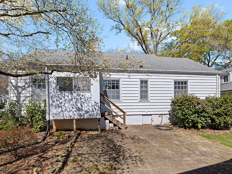 2728 Anderson Dr — Photo 42