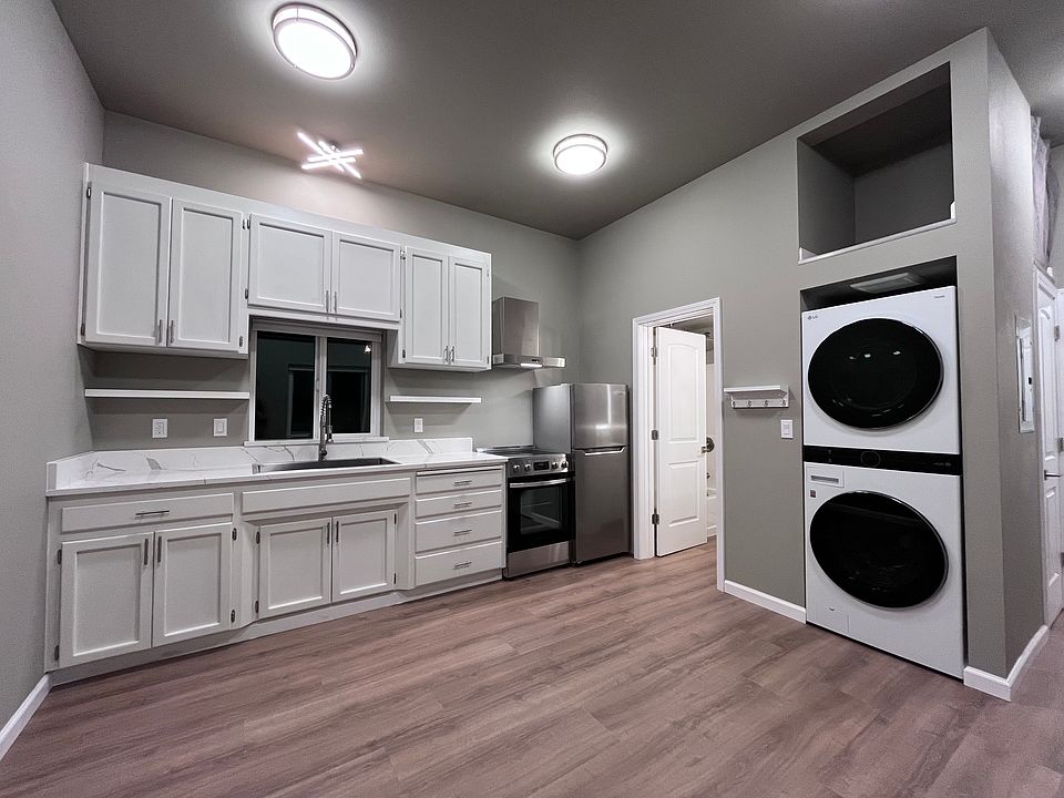 1st image of 203 Portage Ave #1