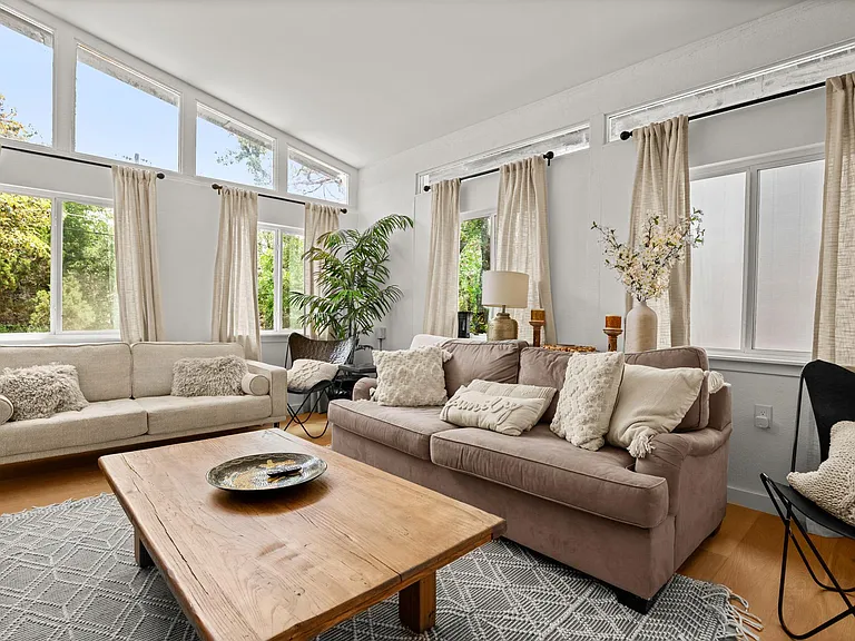 3904 Highland Dr — Photo 25