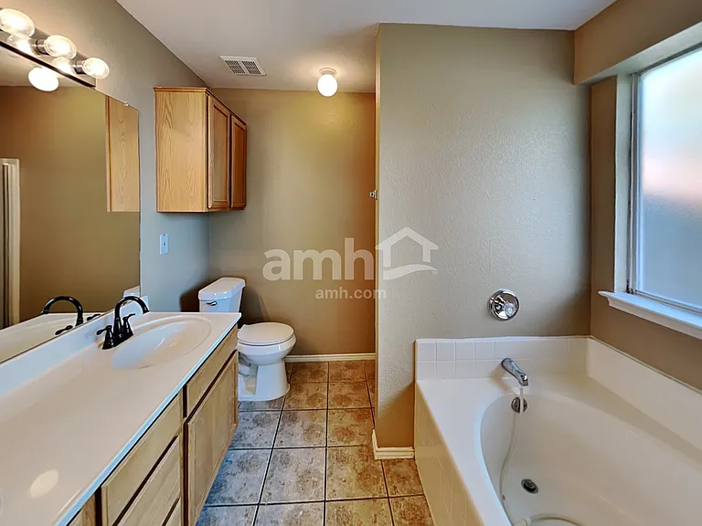 3445 Newgate St — Photo 11