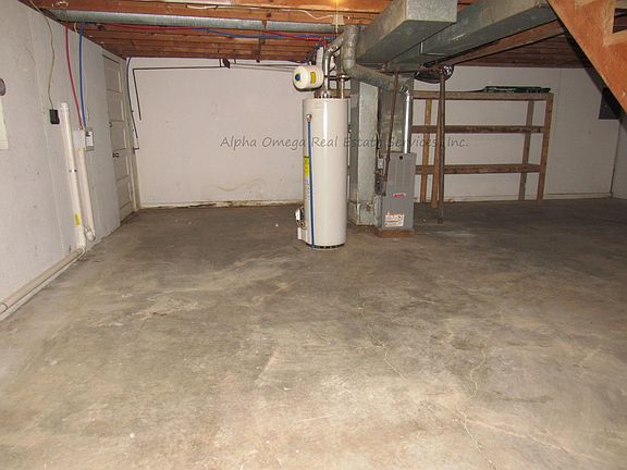 2nd image of 1110 Evelyn Dr #B