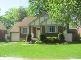3815 N Broadlawn Cir, Cincinnati, OH 45236