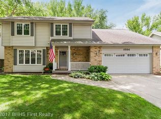 1564 NW 90th Ct, Clive, IA 50325