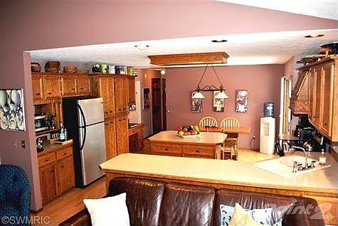 5th image of 67 Elm Ct