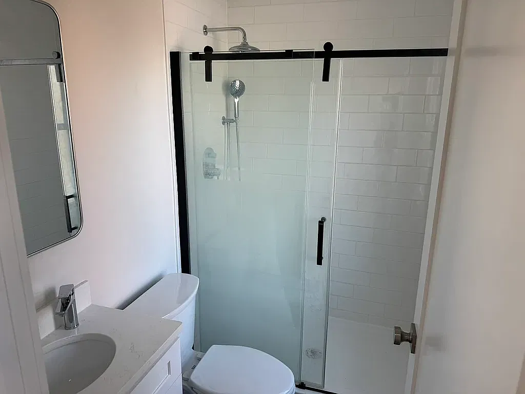 2 bed, 1050 sqft, $2,600 — Photo 3
