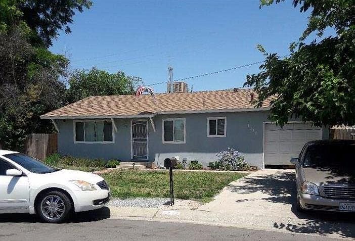 1st image of 1342 N Park Ct