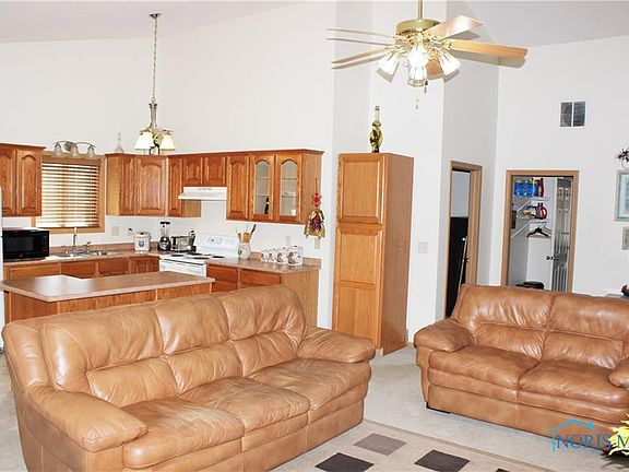 2nd image of 1242 Countryside Dr #Uc-20