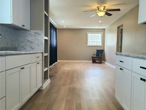 4th image of 5109 Fortman Dr
