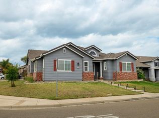 1075 Dallas Dr, Livingston, CA