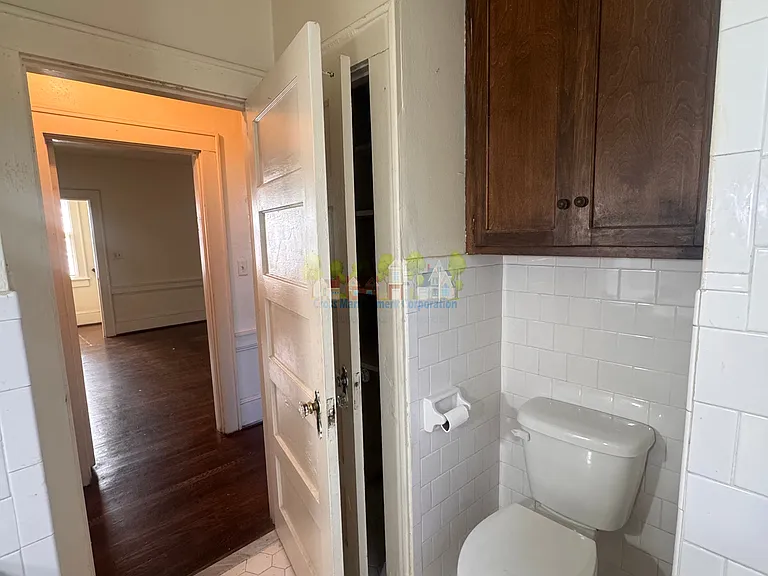 630 W Washington St #1/2 — Photo 23