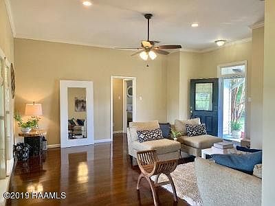 3rd image of 106 Leggett Dr