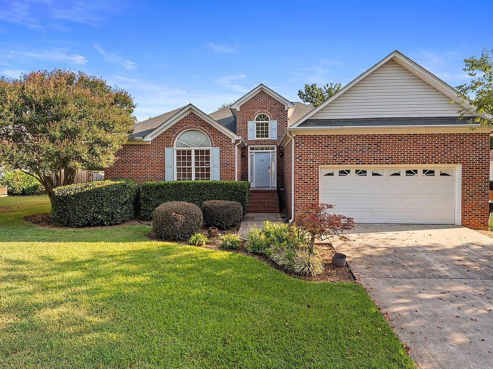 1st image of 207 Kinard Way