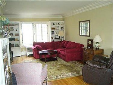 3rd image of 2256 N Saint James Pkwy