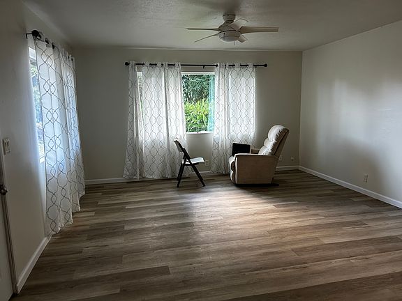 3rd image of 15-2702 Maikoiko St